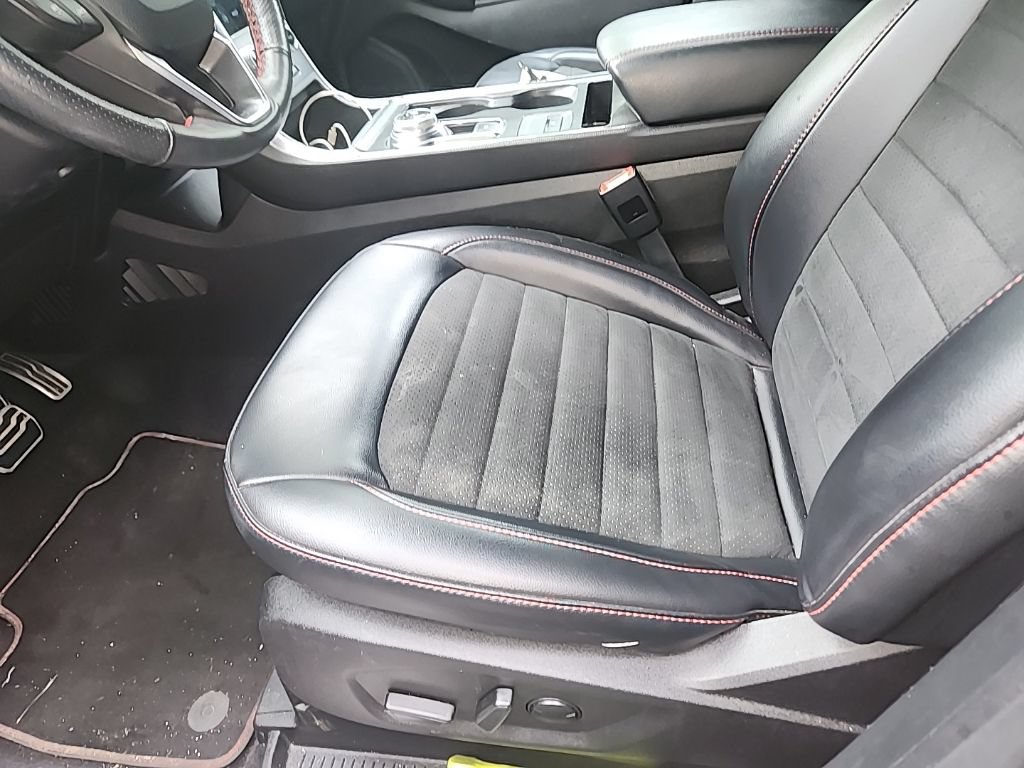 Certified 2024 Ford Edge ST-Line AWD/4WD image 7
