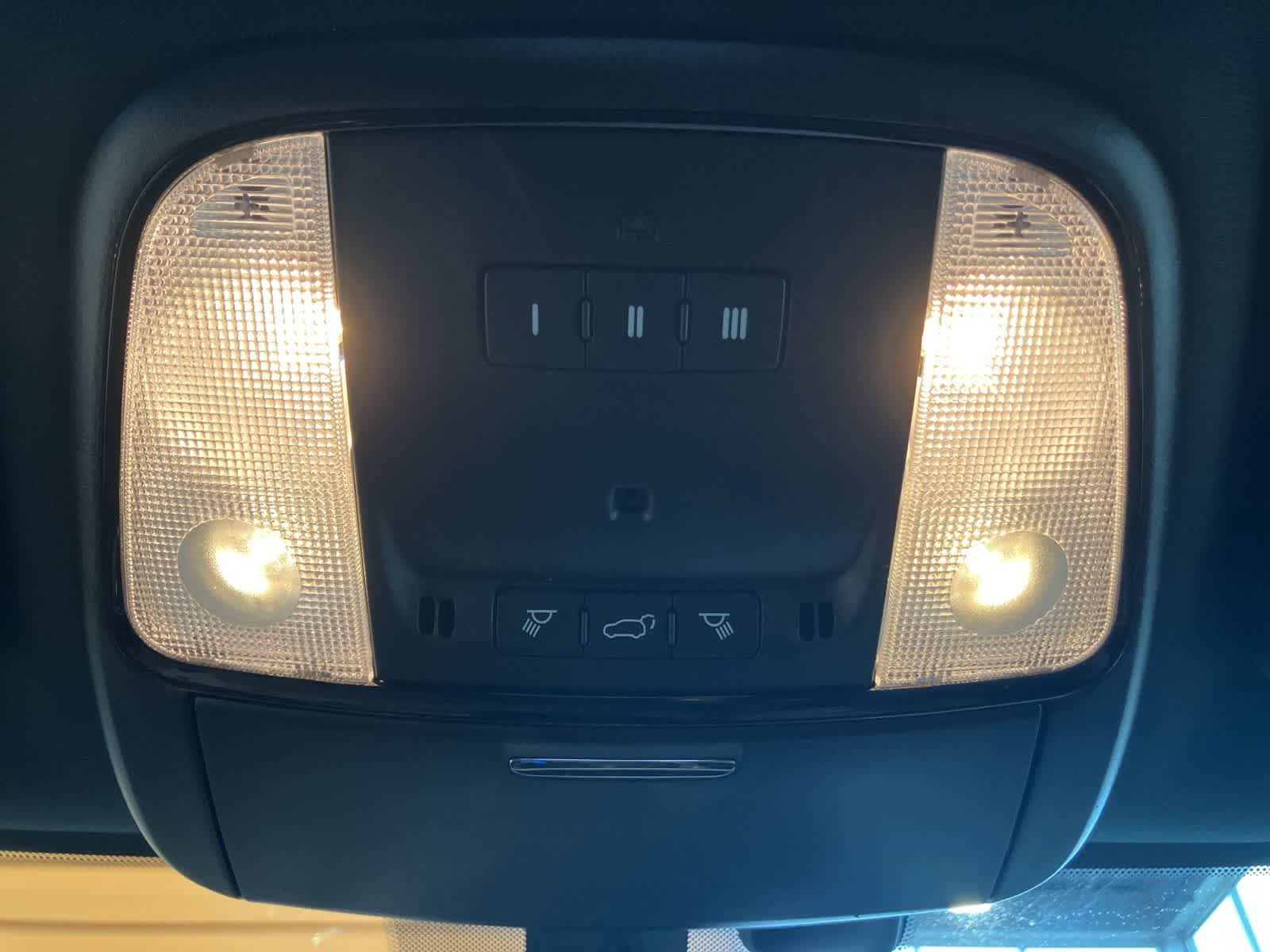 Used 2024 Dodge Durango R/T w/ Blacktop Package AWD/4WD image 22