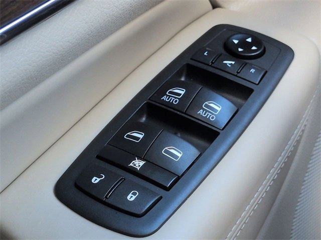 Used 2021 Jeep Grand Cherokee Overland w/ Trailer Tow Group IV image 24