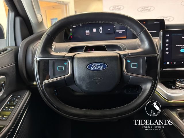 Certified 2025 Ford Expedition Platinum AWD/4WD image 18