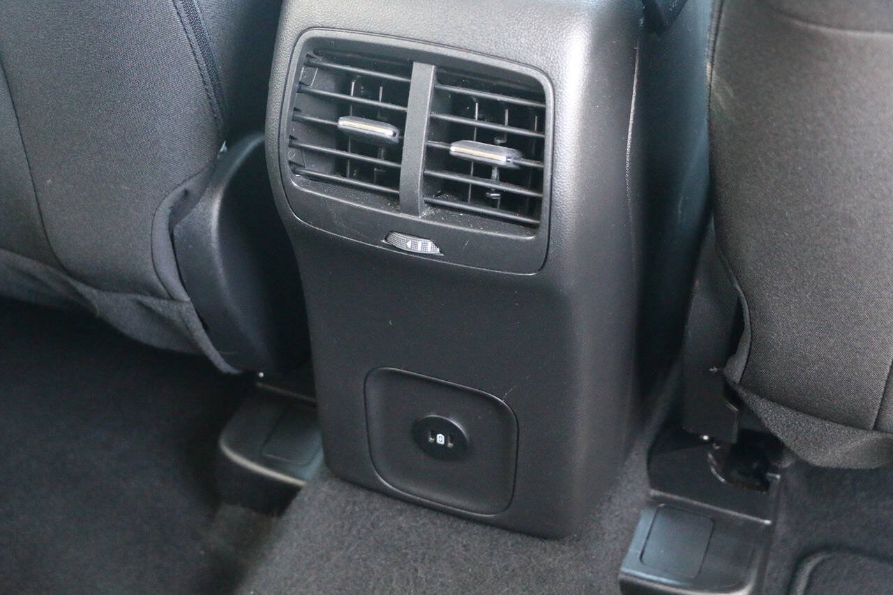 Certified 2024 Ford Escape Active AWD/4WD image 16
