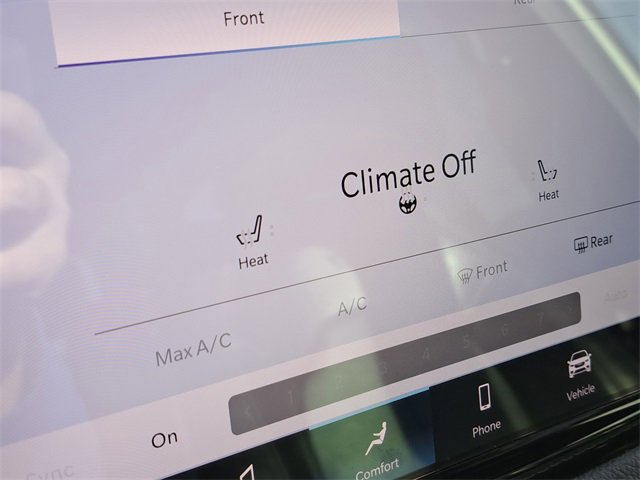 Used 2021 Chrysler Pacifica Touring-L w/ Uconnect Theater Family Group image 16