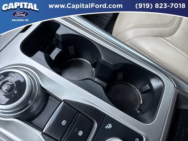 Certified 2020 Ford Explorer Platinum w/ Premium Technology Package AWD/4WD image 32