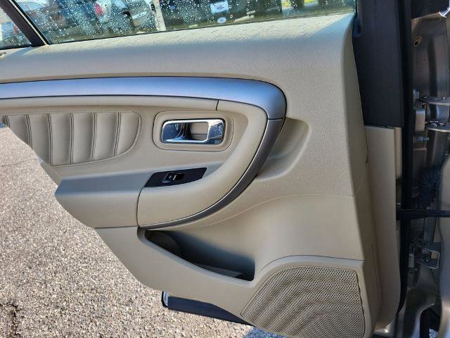 Certified 2017 Ford Taurus SE image 12