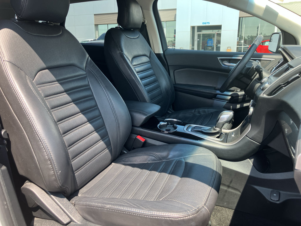 Certified 2018 Ford Edge SEL AWD/4WD image 37