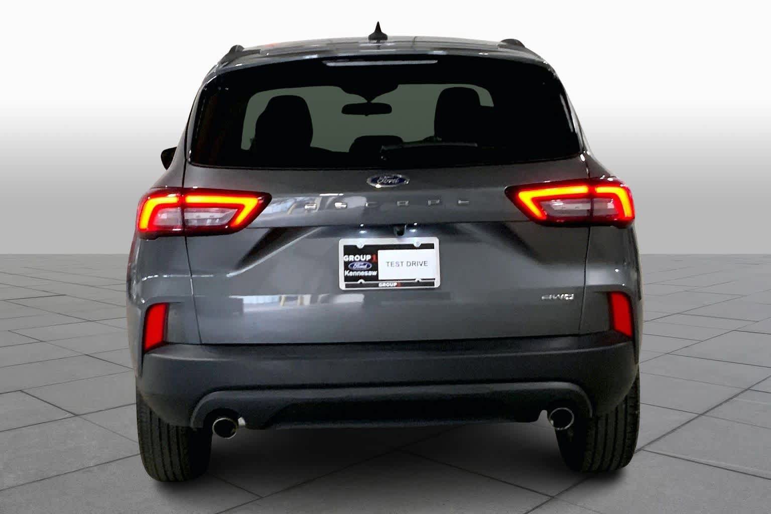 Certified 2025 Ford Escape ST-Line AWD/4WD image 3