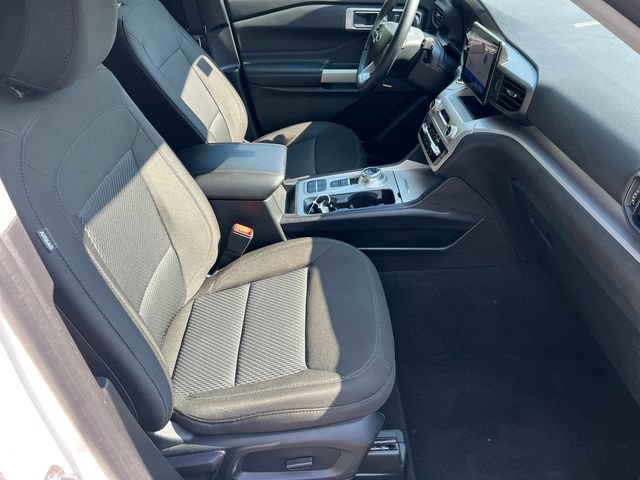 Certified 2023 Ford Explorer XLT RWD image 17
