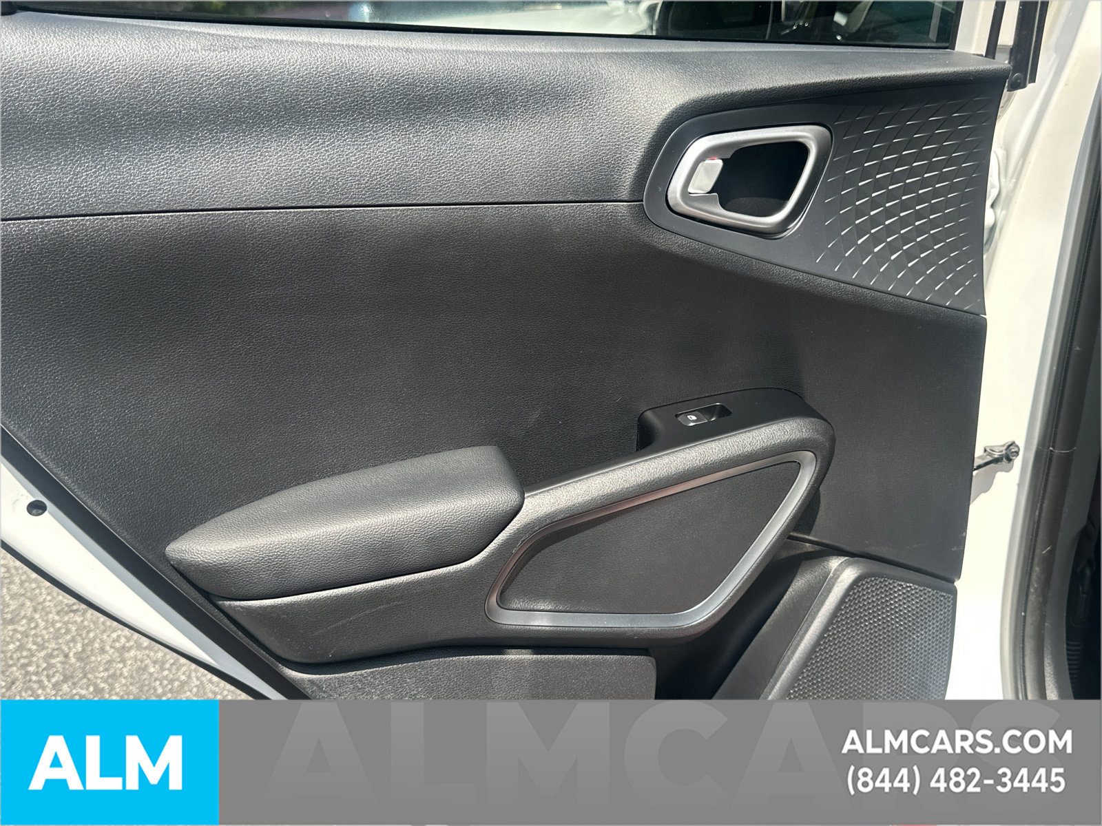 Used 2020 Kia Soul GT-Line FWD image 24