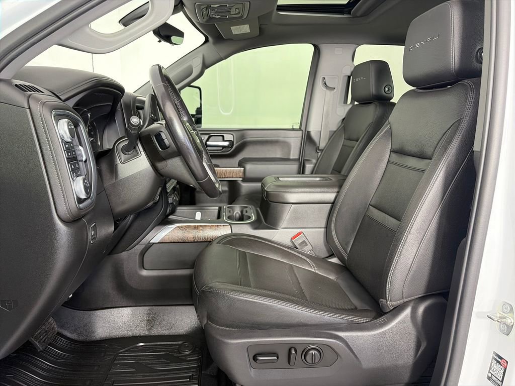 Used 2020 GMC Sierra 3500 Denali w/ Denali Ultimate Package AWD/4WD image 11