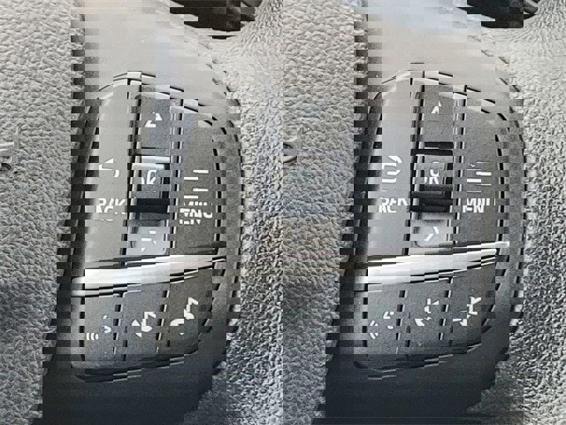 Certified 2020 Ford Escape SE image 34