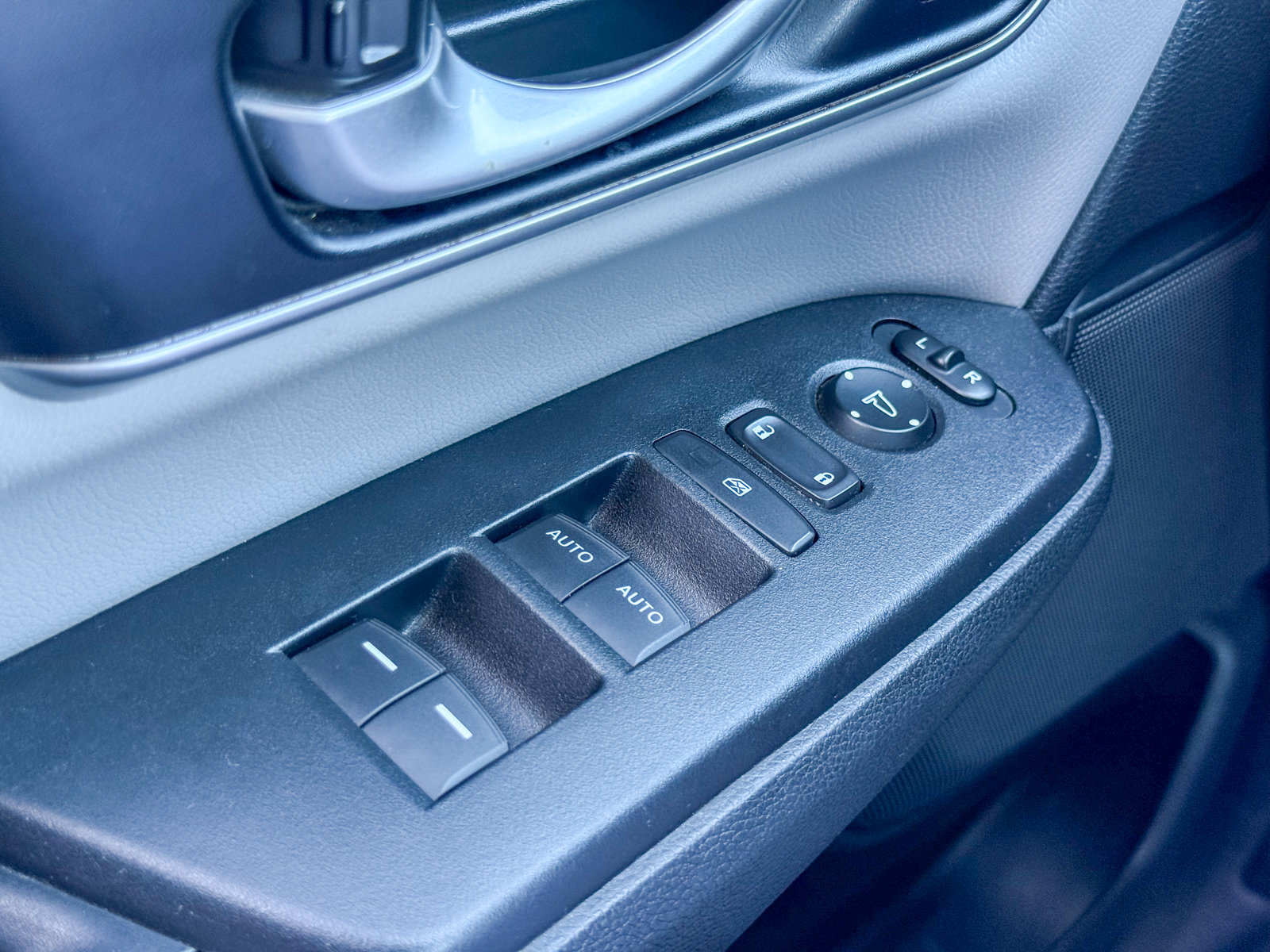 Used 2021 Honda CR-V EX-L image 26