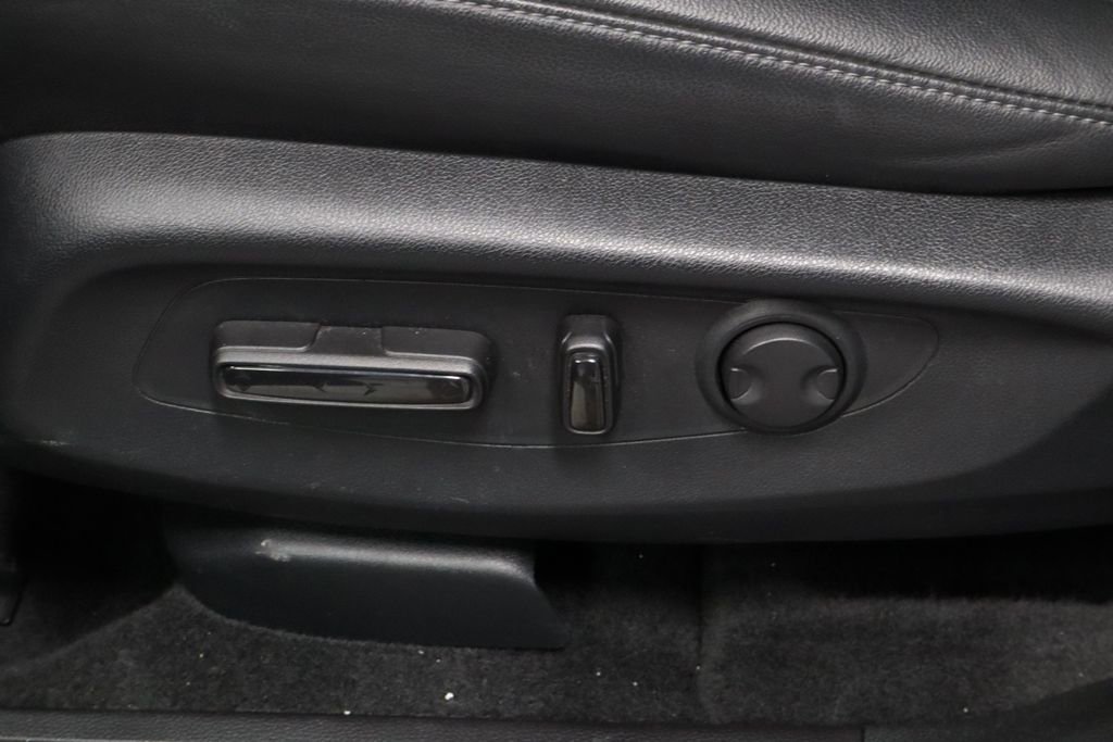 Used 2025 Honda CR-V EX-L image 26