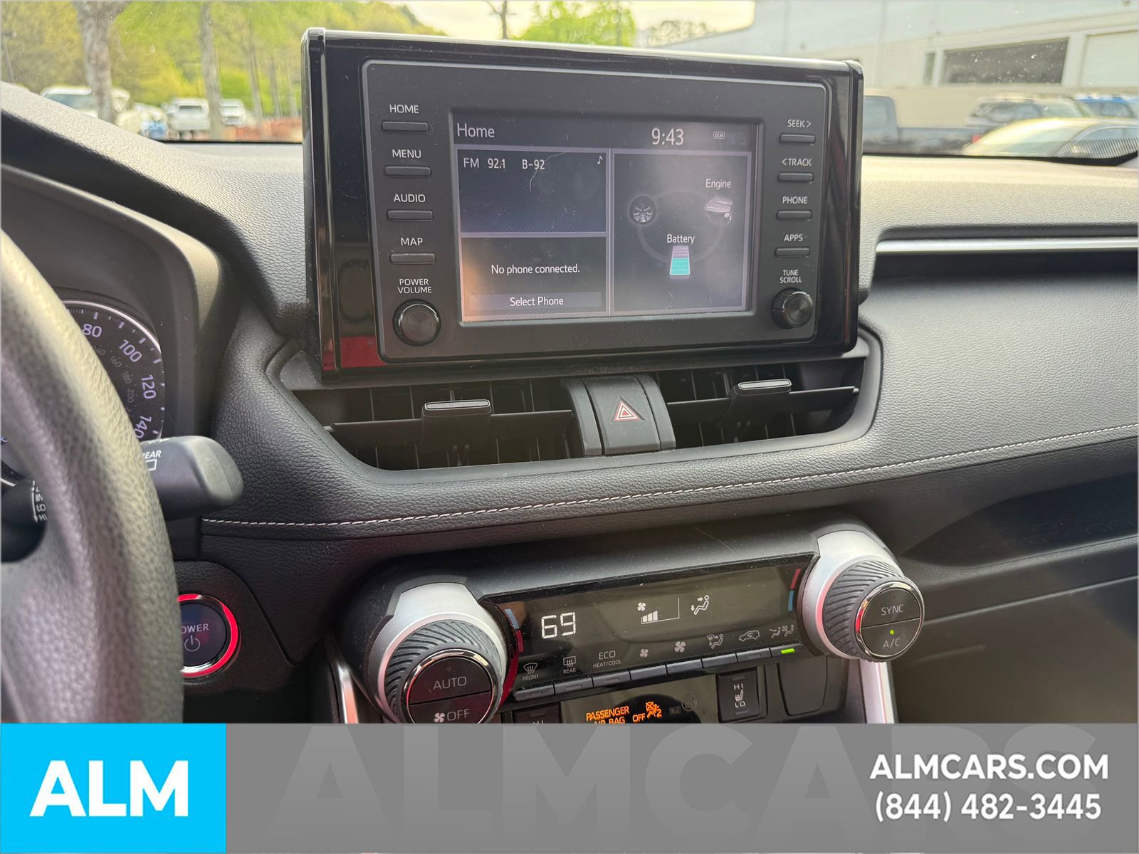 Used 2019 Toyota RAV4 XLE AWD/4WD image 17