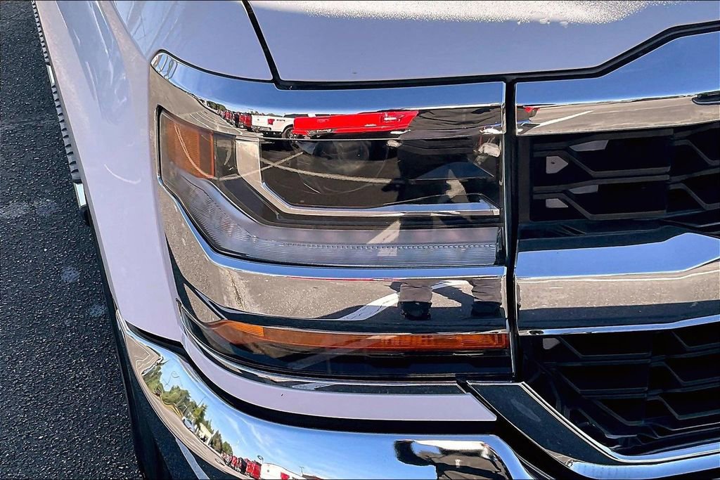 Used 2017 Chevrolet Silverado 1500 LT w/ All Star Edition RWD image 29