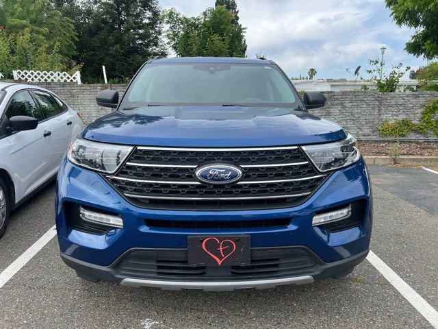 Certified 2023 Ford Explorer XLT w/ Equipment Group 202A RWD image 2