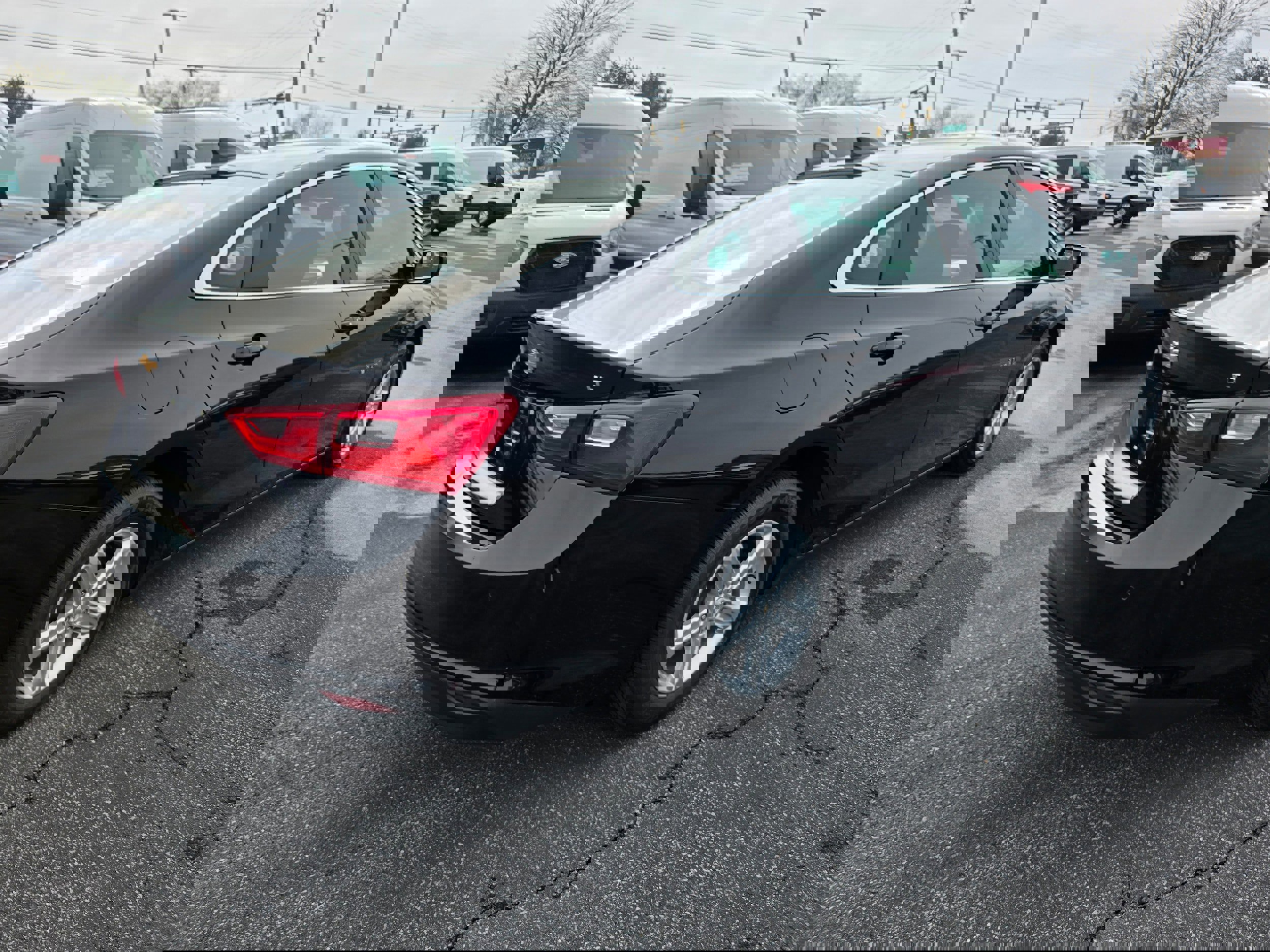 Used 2024 Chevrolet Malibu LT image 4