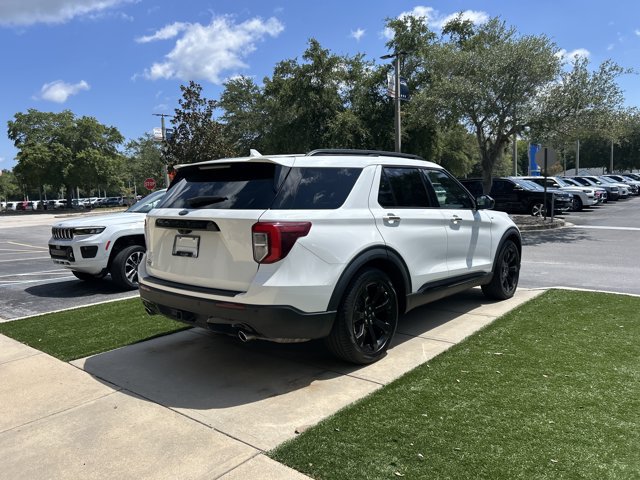 Certified 2022 Ford Explorer ST-Line w/ Class IV Trailer Tow Package RWD image 4