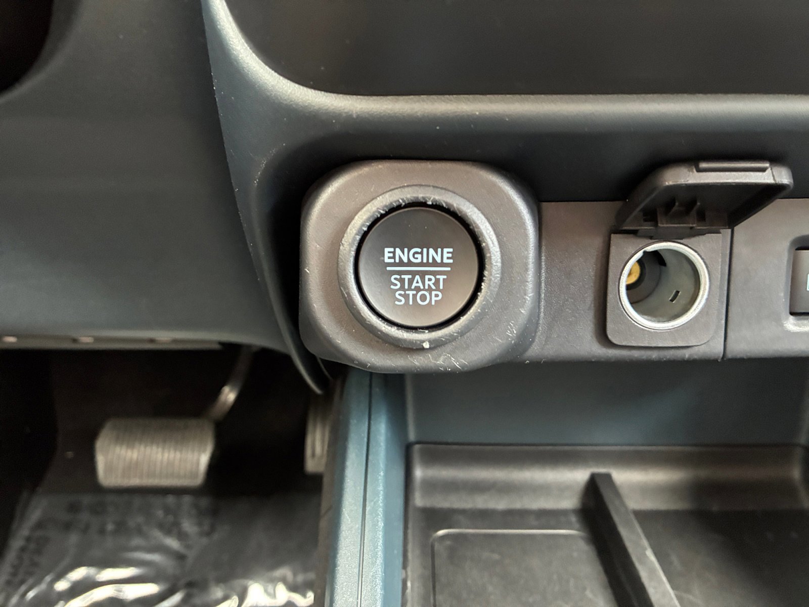 Certified 2024 Ford Maverick Tremor w/ Tremor Off-Road Package image 30