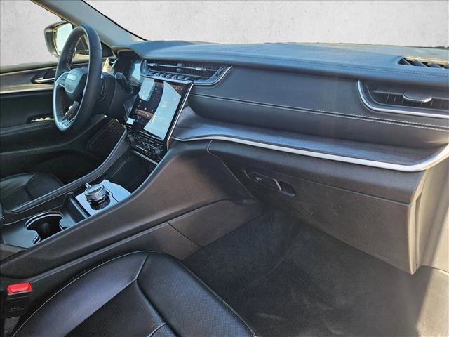 Used 2023 Jeep Grand Cherokee L Limited w/ Luxury Tech Group II image 25