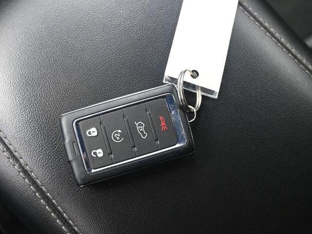 Used 2024 Jeep Grand Cherokee Altitude AWD/4WD image 16