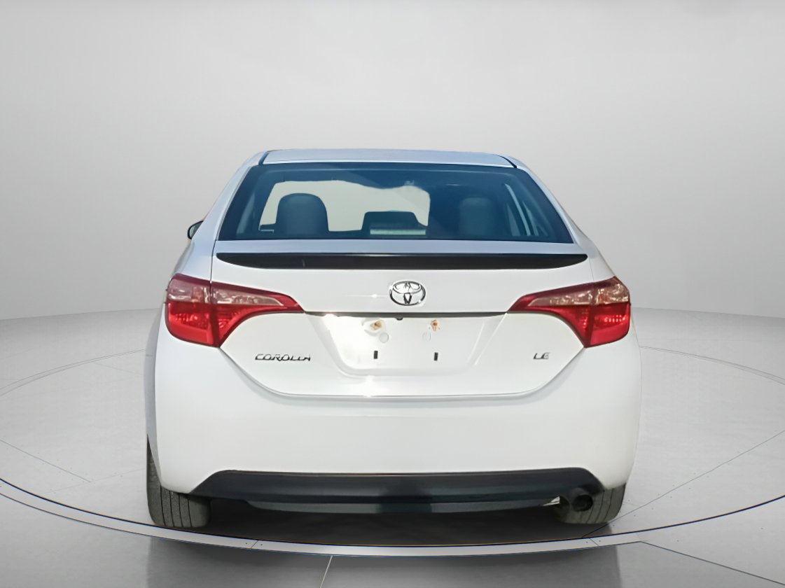 Used 2018 Toyota Corolla LE image 23