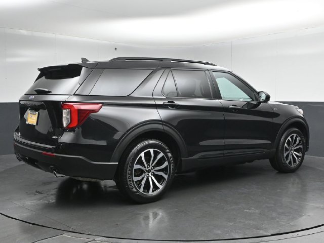 Certified 2024 Ford Explorer ST-Line w/ Class IV Trailer Tow Package AWD/4WD image 7