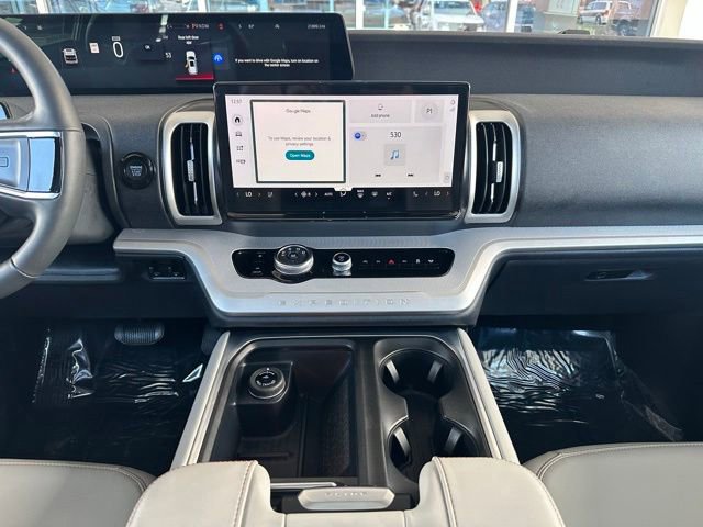 Certified 2025 Ford Expedition Active image 18