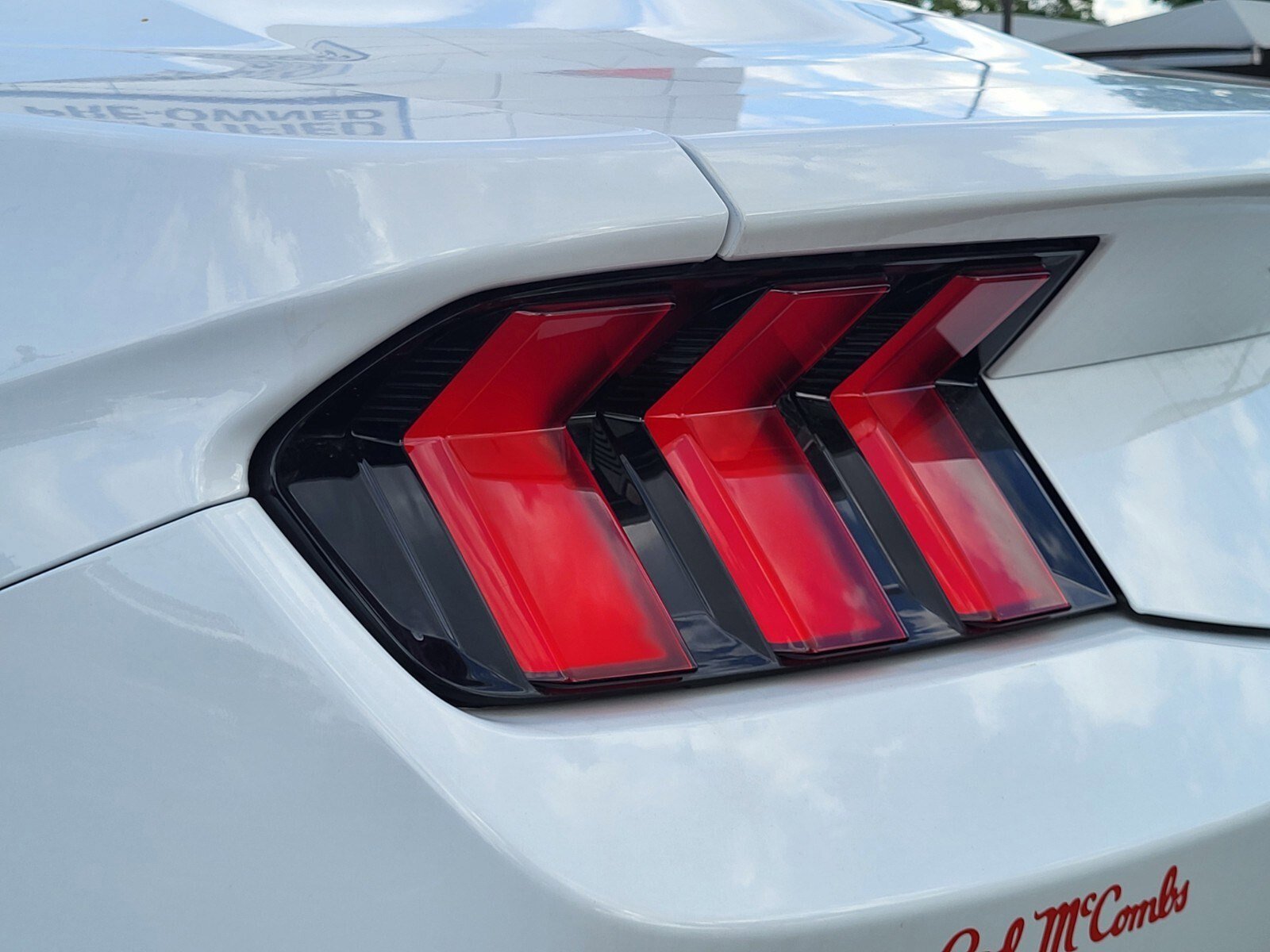 Certified 2025 Ford Mustang Coupe RWD image 10