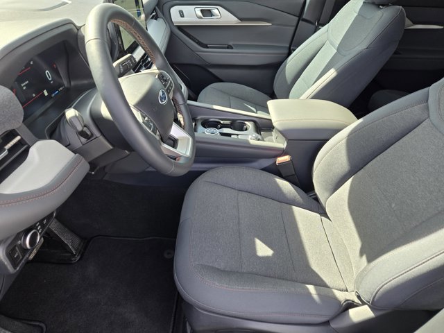 Certified 2025 Ford Explorer Active image 11