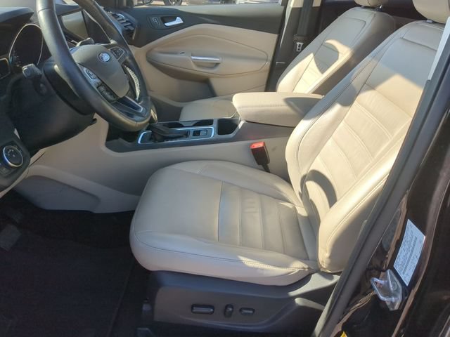 Certified 2019 Ford Escape Titanium FWD image 24