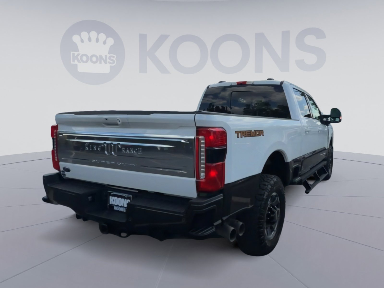 Certified 2024 Ford F350 King Ranch w/ Tremor Off-Road Package AWD/4WD image 12