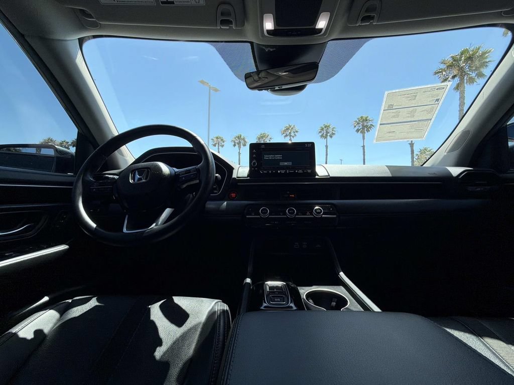 Used 2025 Honda Pilot EX-L image 17