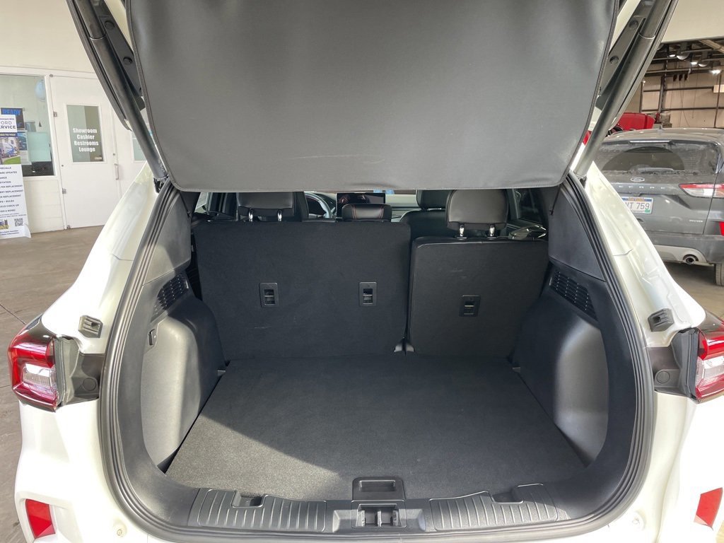 Certified 2024 Ford Escape ST-Line Select w/ Tech Pack #1 image 11