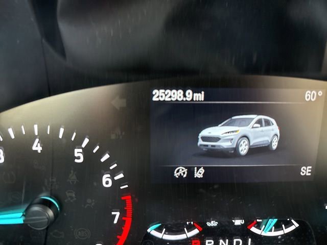 Certified 2020 Ford Escape SE image 9