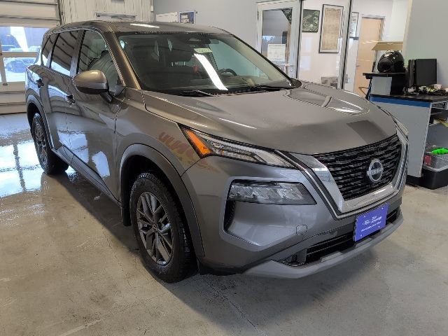 Used 2022 Nissan Rogue S image 8