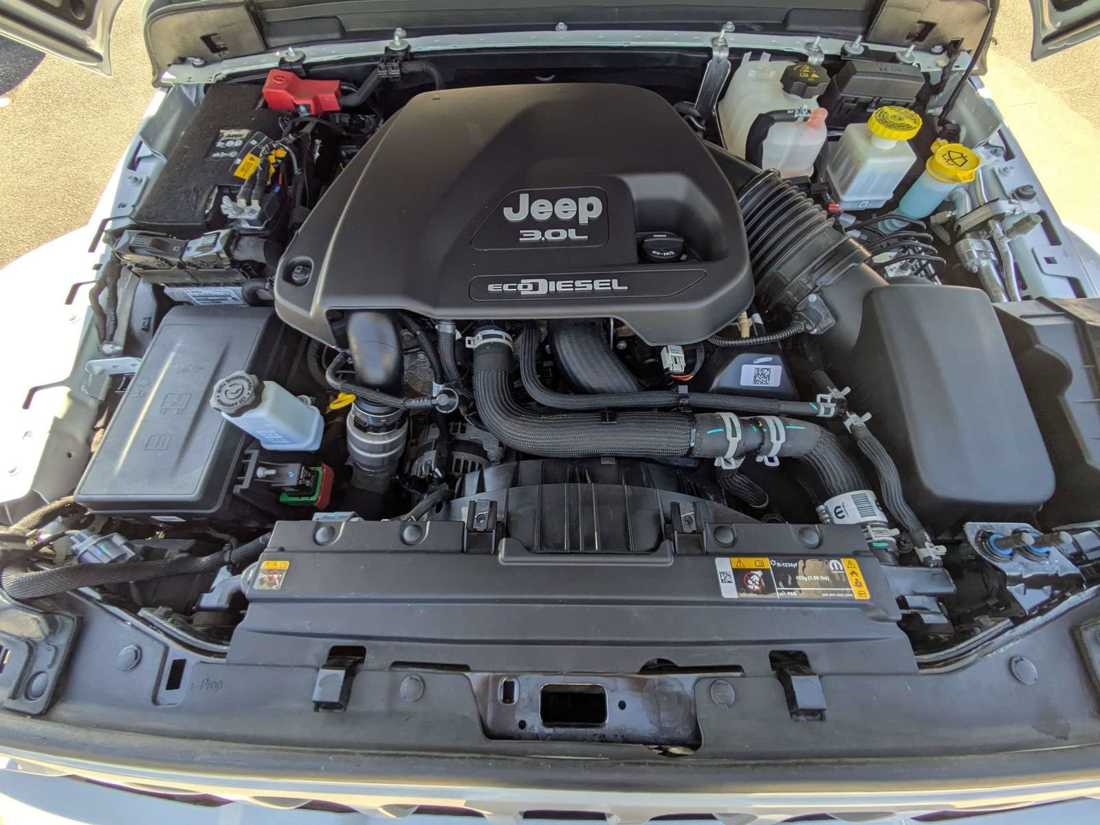 Used 2022 Jeep Gladiator Overland AWD/4WD image 7