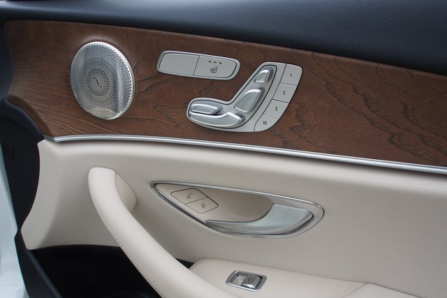 Used 2023 Mercedes-Benz E 350 Sedan image 14