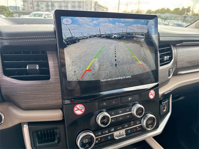 Certified 2024 Ford Expedition Limited image 29