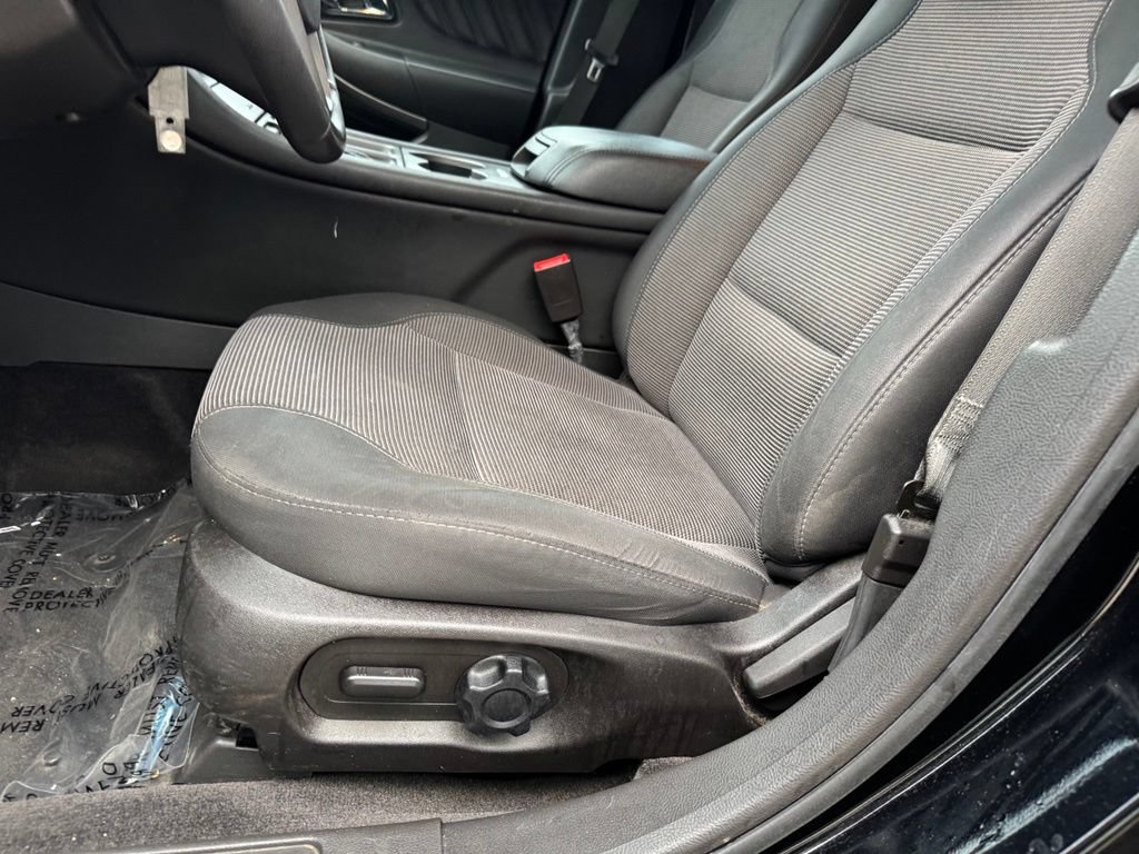 Certified 2018 Ford Taurus SEL AWD/4WD image 6