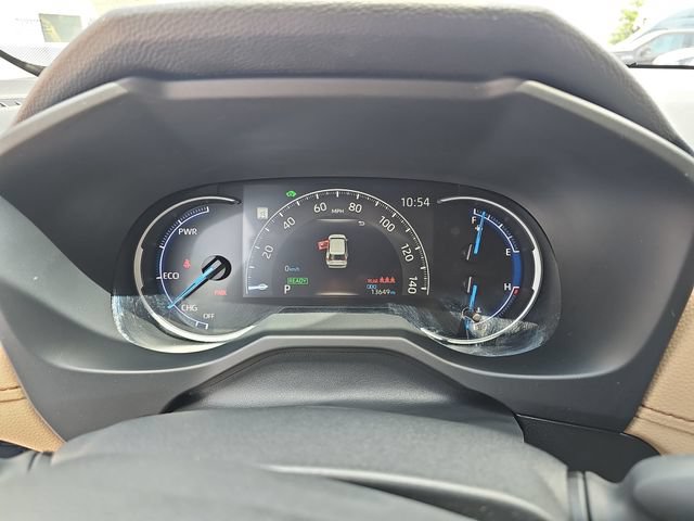 Used 2025 Toyota RAV4 LE AWD/4WD image 19