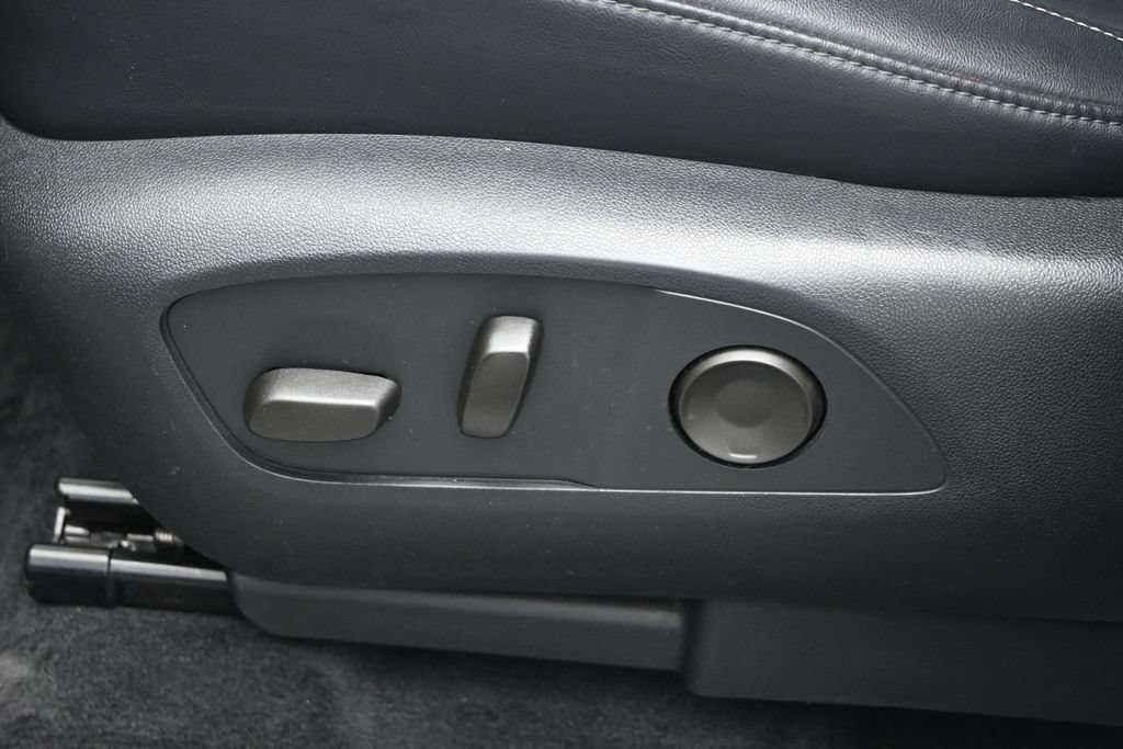 Used 2024 GMC Acadia Elevation FWD image 10