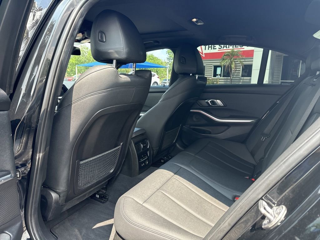 Used 2020 BMW 330i Sedan w/ Driving Assistance Package RWD image 19