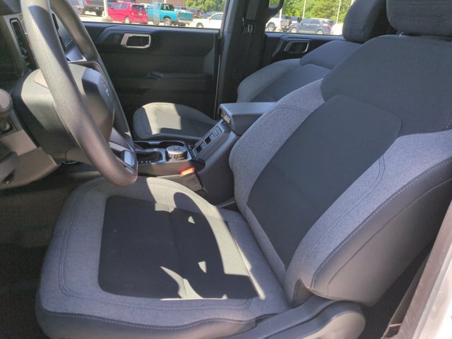 Certified 2025 Ford Bronco 4-Door w/ Sasquatch Package AWD/4WD image 15
