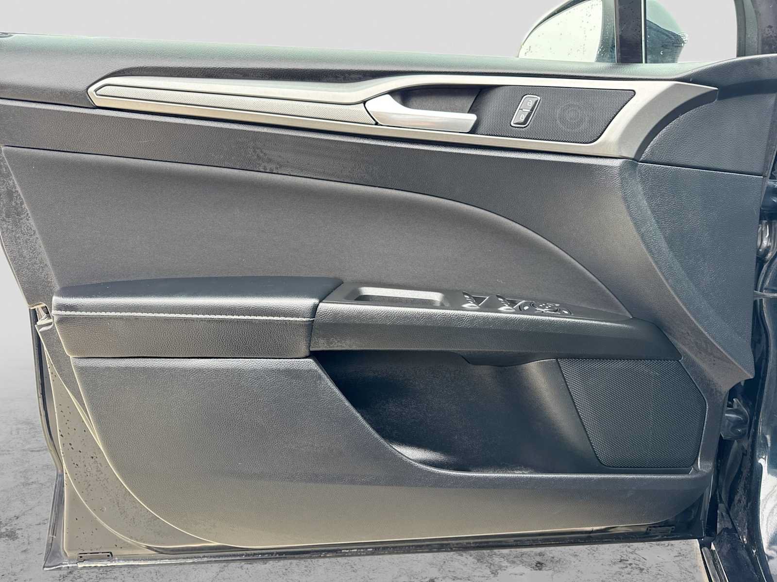 Certified 2020 Ford Fusion SE FWD image 30