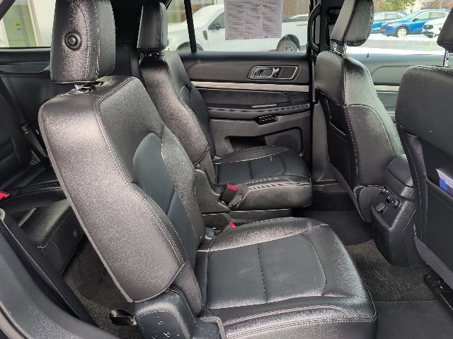 Certified 2018 Ford Explorer XLT w/ Equipment Group 202A image 30