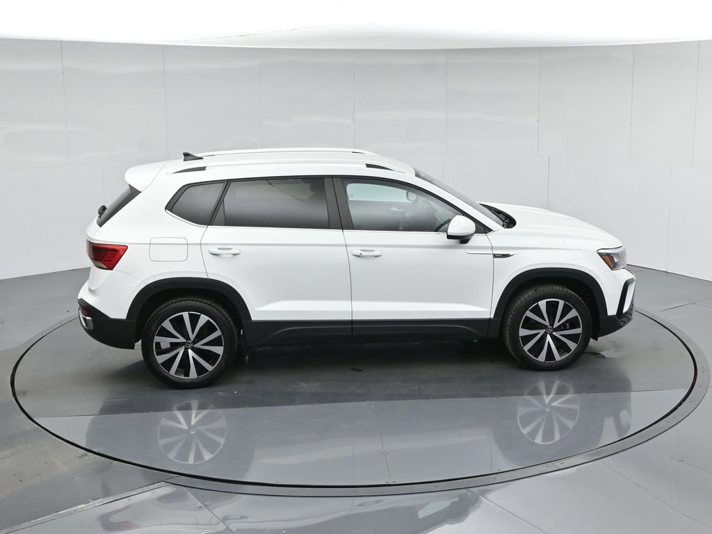 Used 2022 Volkswagen Taos SE image 9