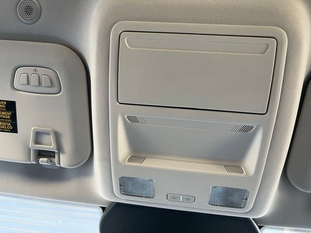 Certified 2025 Ford Escape Platinum AWD/4WD image 19