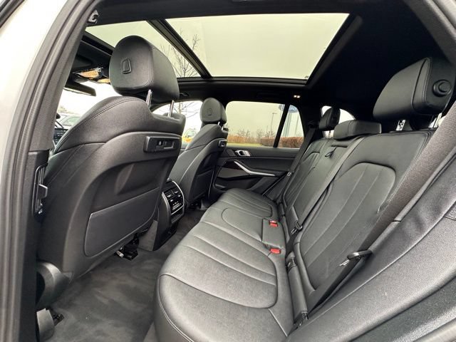 Used 2021 BMW X5 xDrive45e w/ Premium Package AWD/4WD image 17