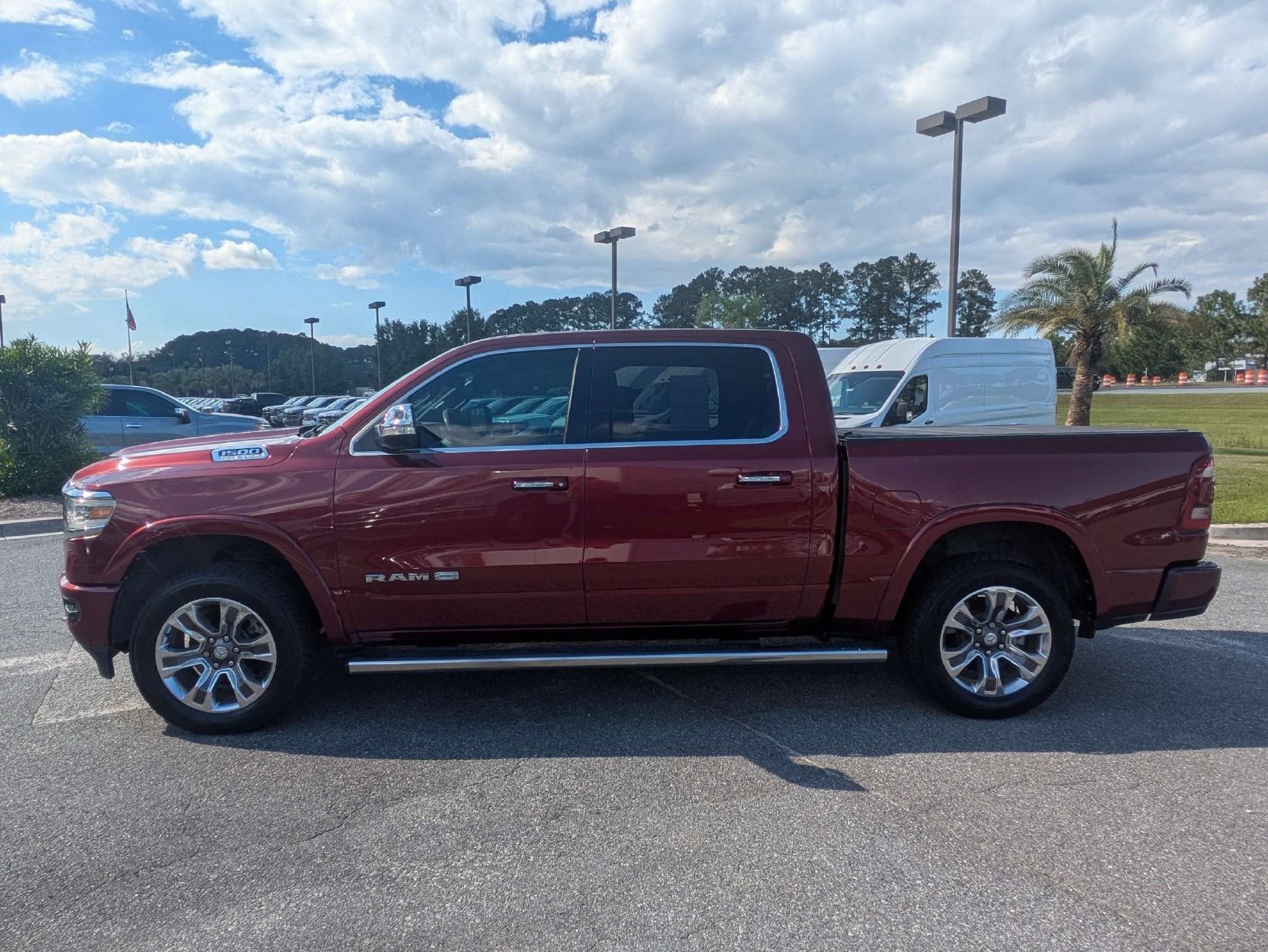 Used 2022 RAM 1500 Limited w/ Body Color Bumper Group AWD/4WD image 7