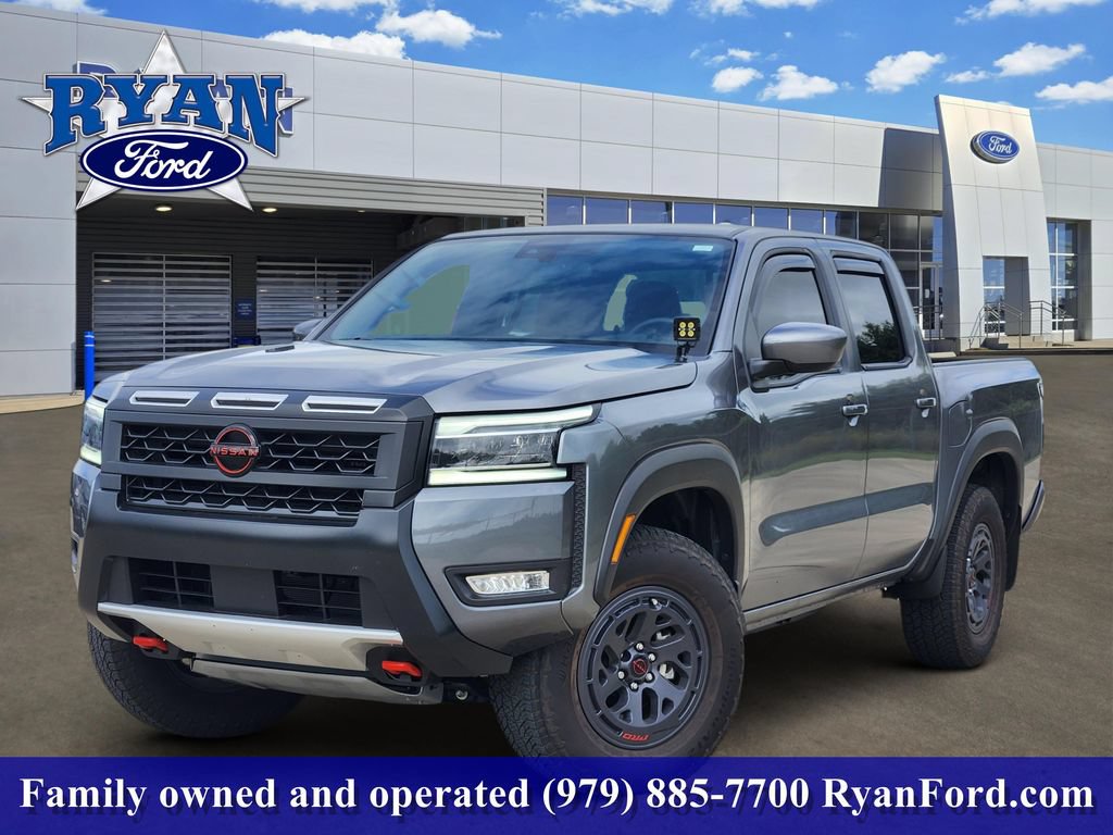 Used 2025 Nissan Frontier PRO-4X AWD/4WD image 1